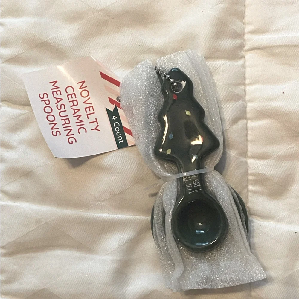 Target Bullseye Playground Christmas measuring spoons